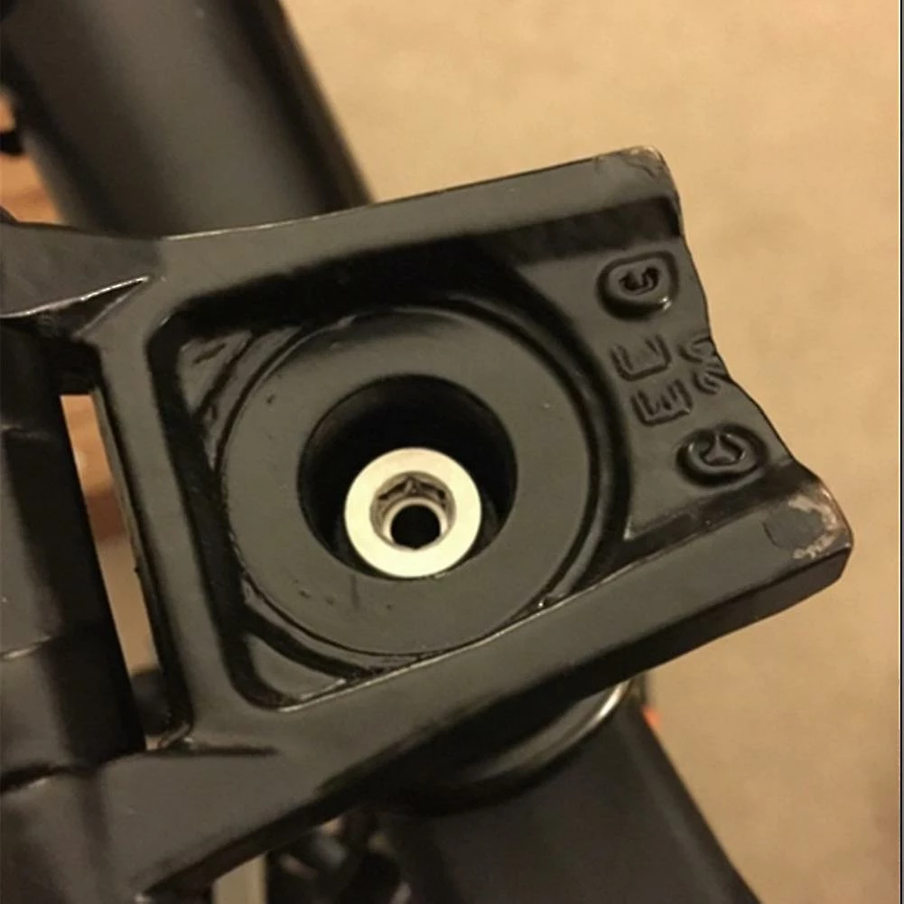 Unbranded M8x70 Alliage De Titane Vélo Casque Cap Boulon Pour Brompton Bmx Pièces 5 Unbranded M8x70 Alliage De Titane Vélo Casque Cap Boulon Pour Brompton Bmx Pièces – Image 5