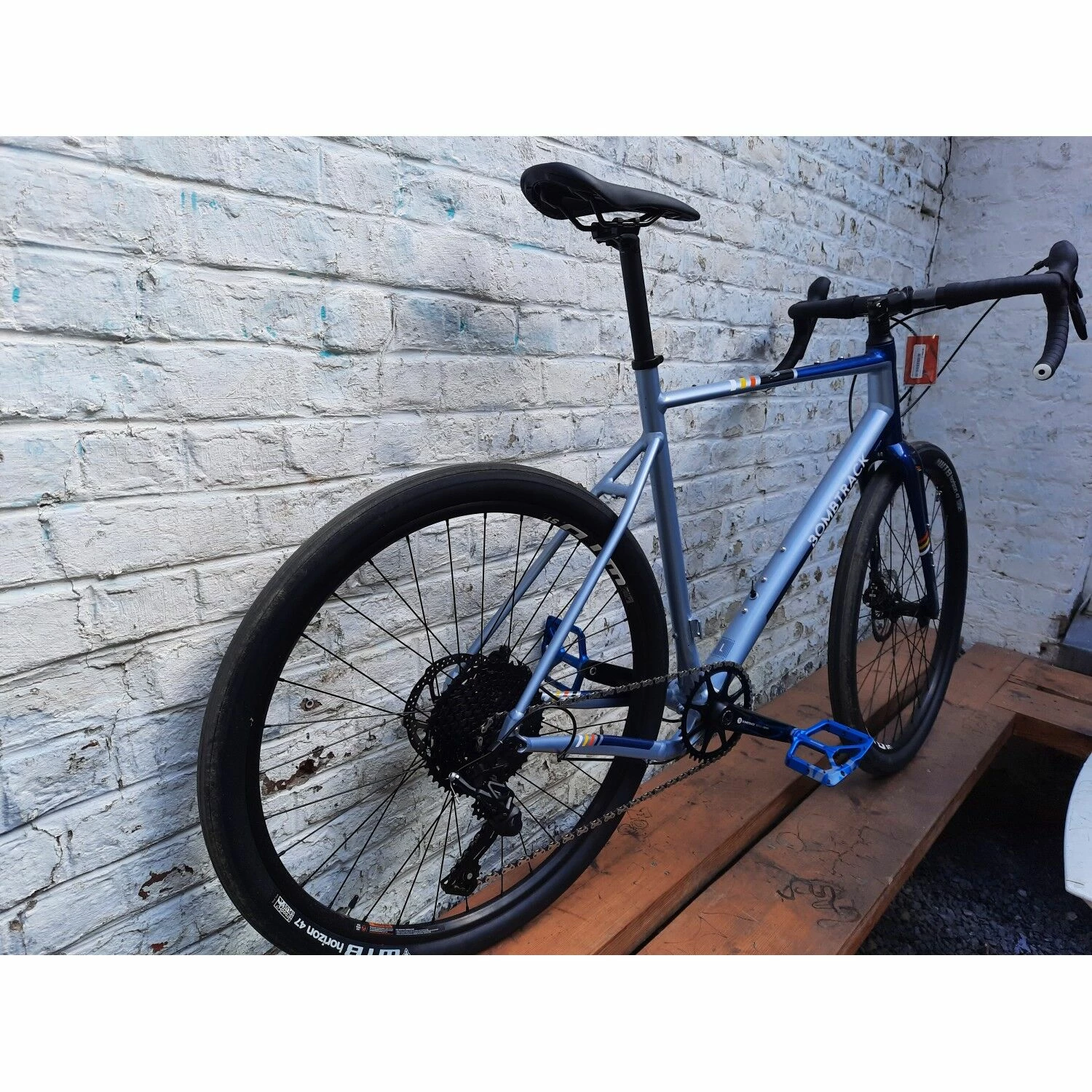 Vélo De Gravel Bombtrack - 56 2 Vélo De Gravel Bombtrack - 56 – Image 2