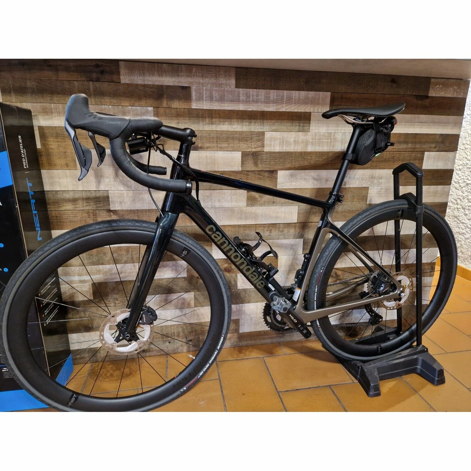 Vélo De Course Cannondale - 54 - 700c 2 Vélo De Course Cannondale - 54 - 700c – Image 2