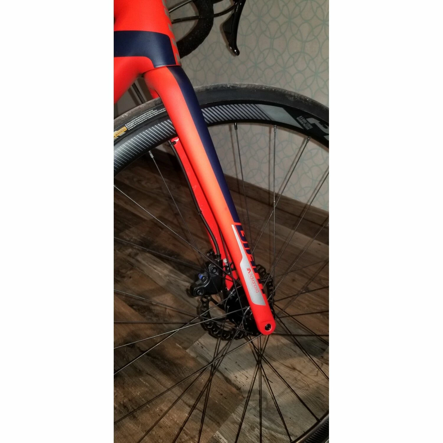 Vélo De Course Giant TCR ADVANCED2 DISC KOM - 52 6 Vélo De Course Giant TCR ADVANCED2 DISC KOM - 52 – Image 6