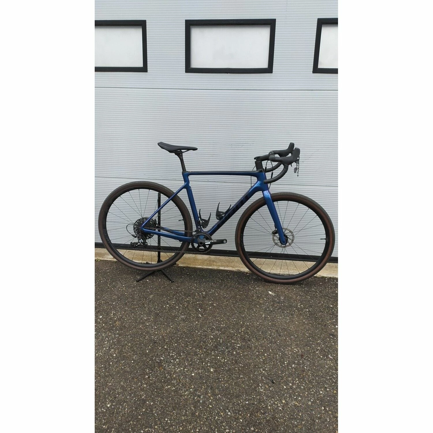 Vélo De Cyclo-cross Giant - 54 - 700c 2 Vélo De Cyclo-cross Giant - 54 - 700c – Image 2